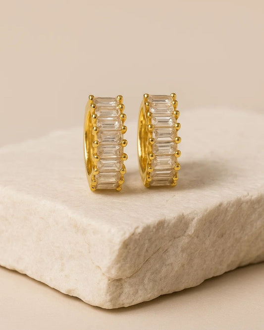 QORA CRYSTAL EARRING