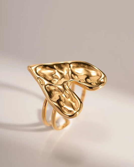CHUNKY HEART RING