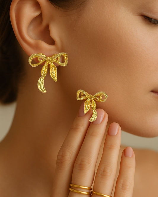 TWINKLE BOW EARRINGS