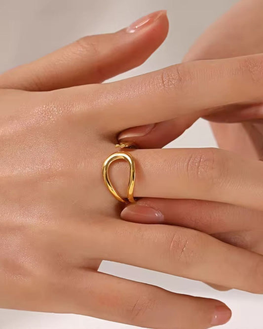 CURVE RING