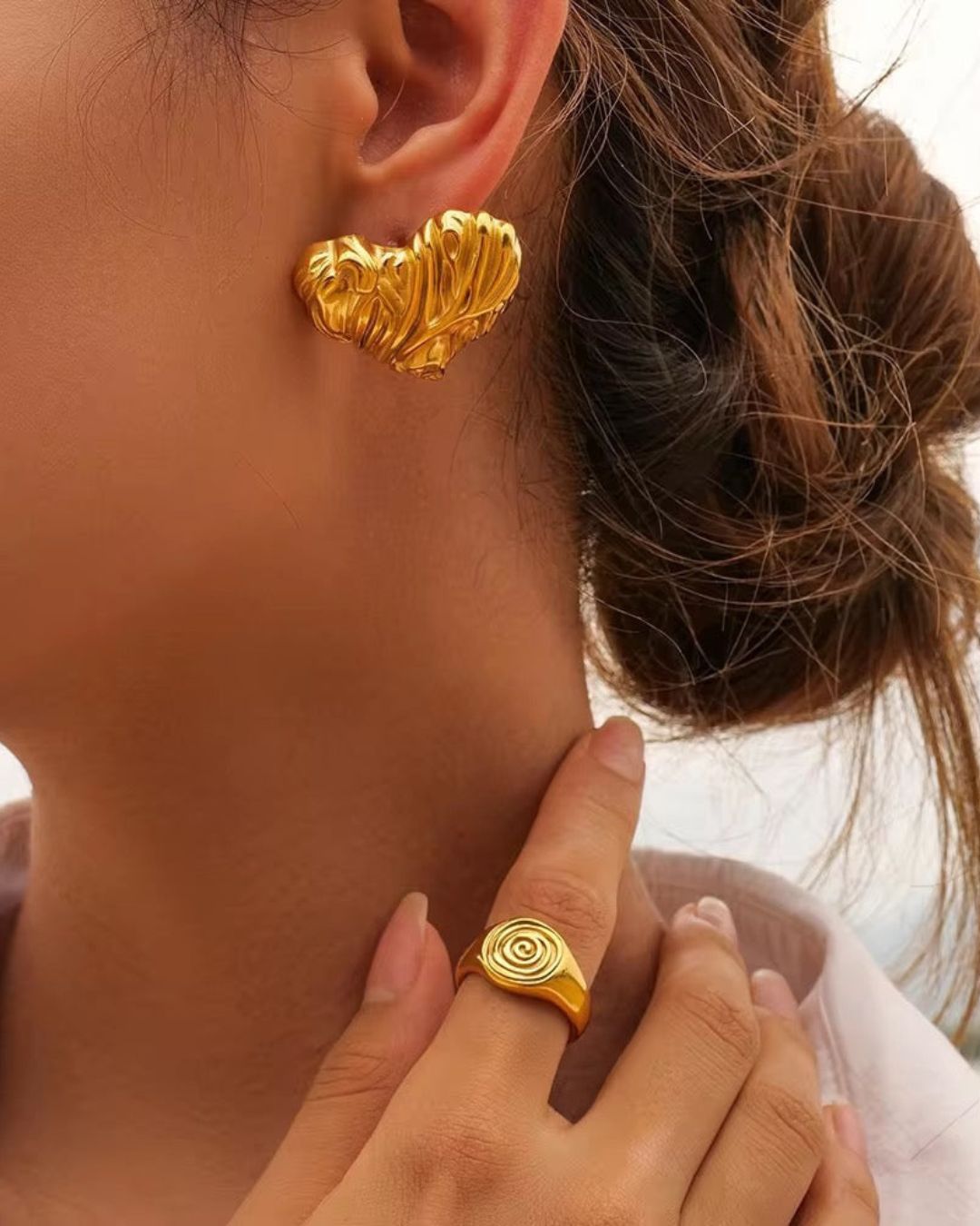CHUNKY HEART EARRINGS
