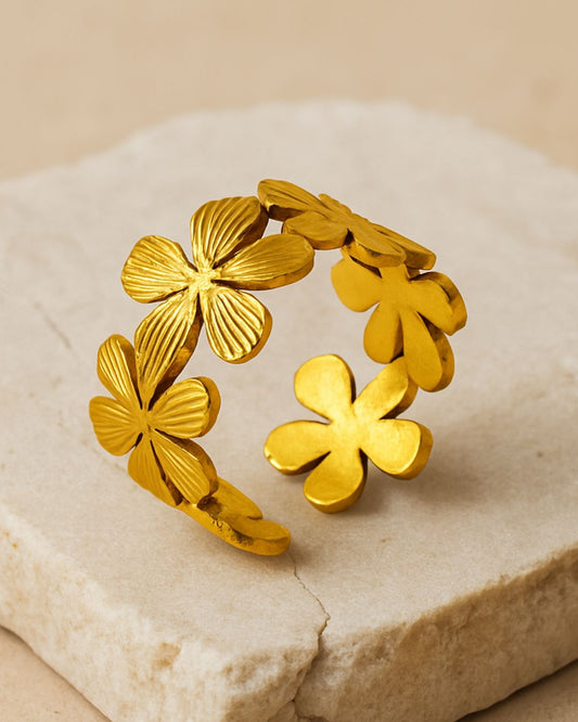 FLORAL RING
