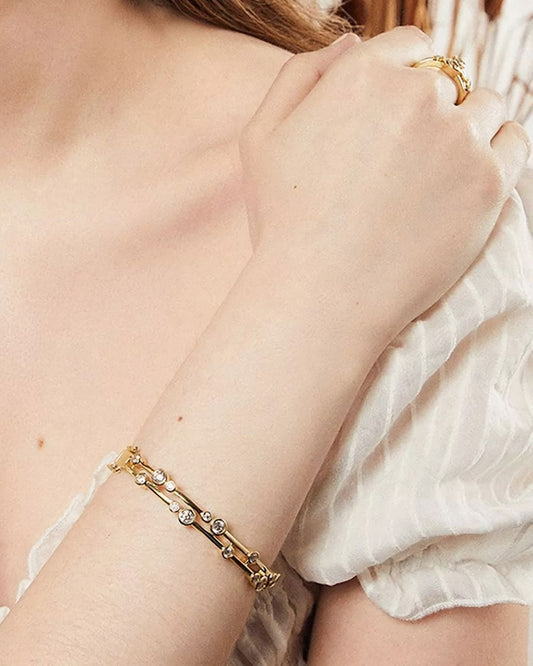 ALORA GEM BANGLE