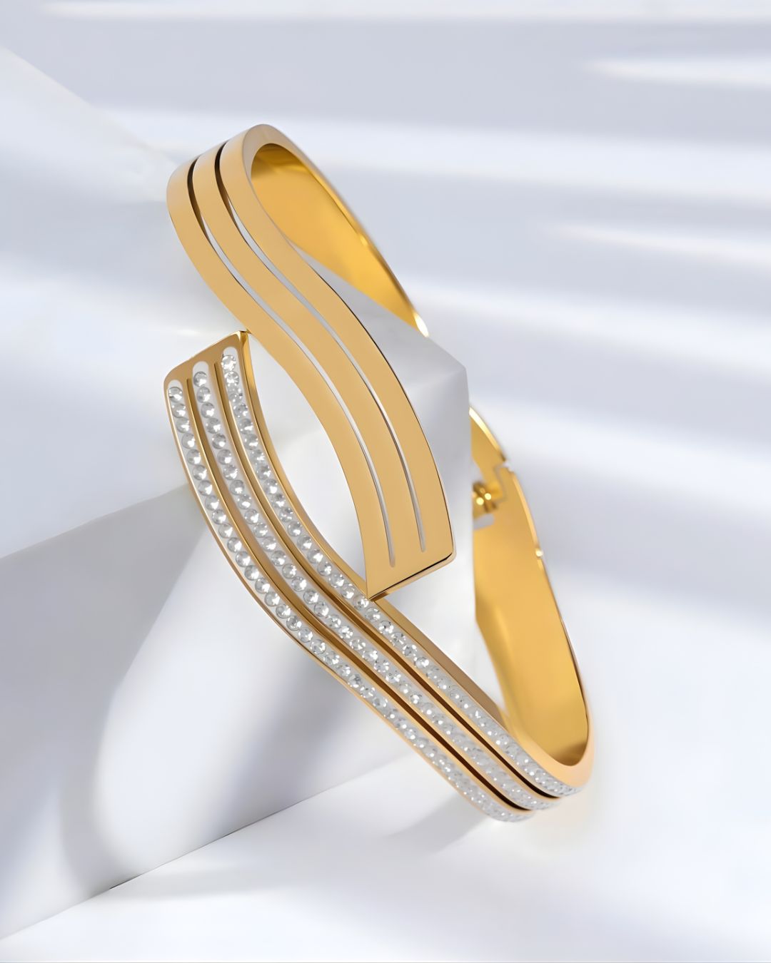 GLOW BANGLE