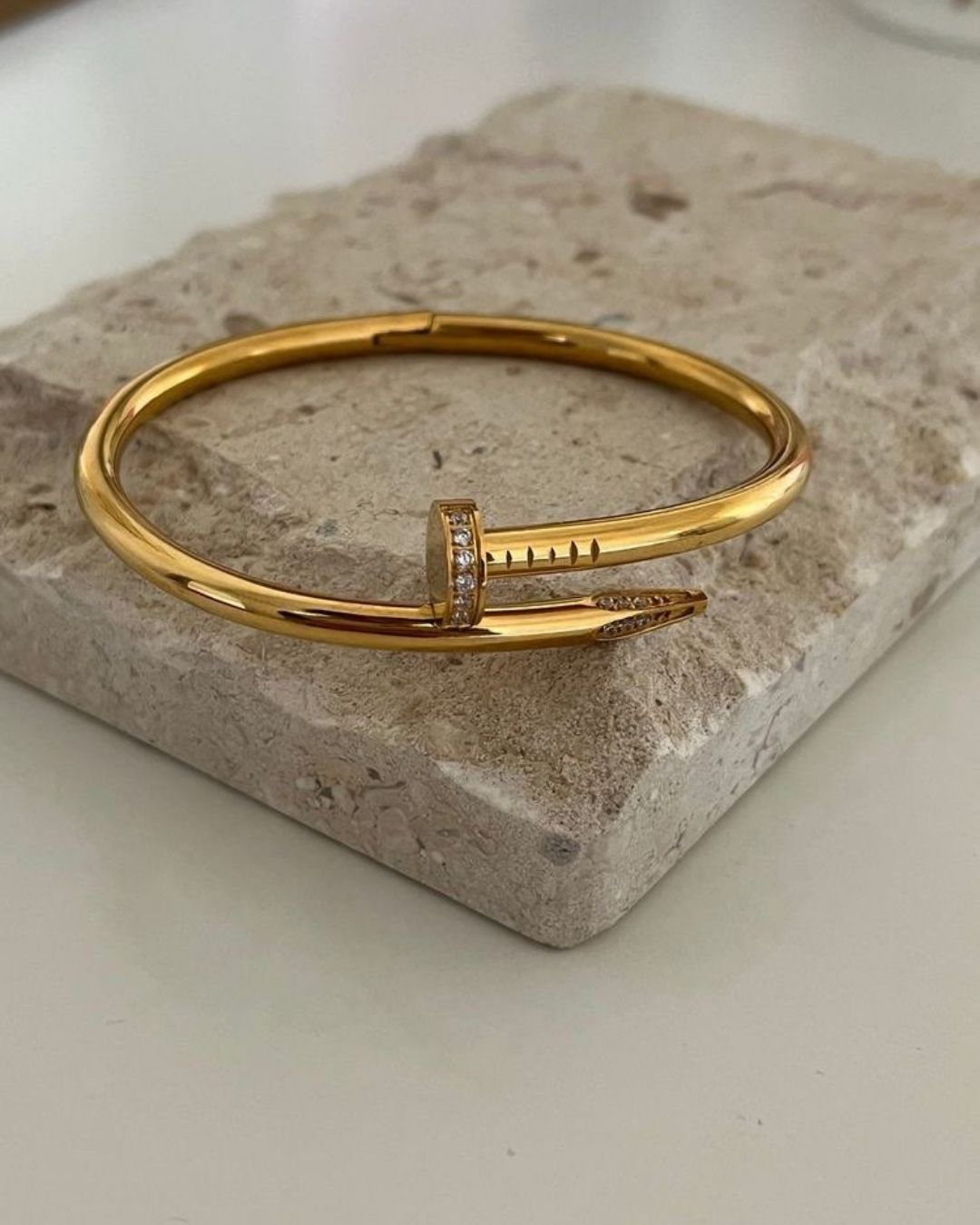CARTEIER NAIL STONE BRACELET