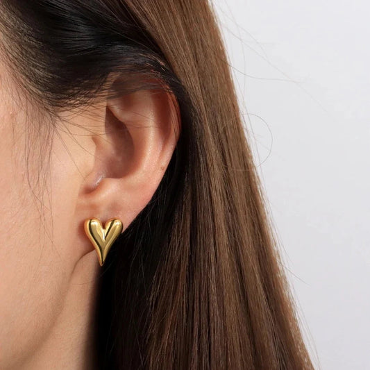 DROP HEART EARRINGS