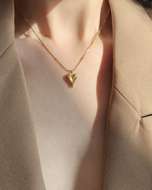 DROP HEART PENDANT