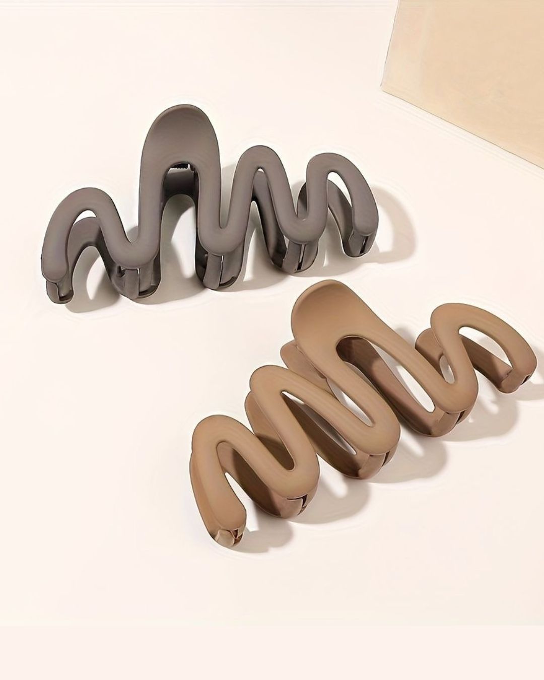 Korean Wavy Claw Clip