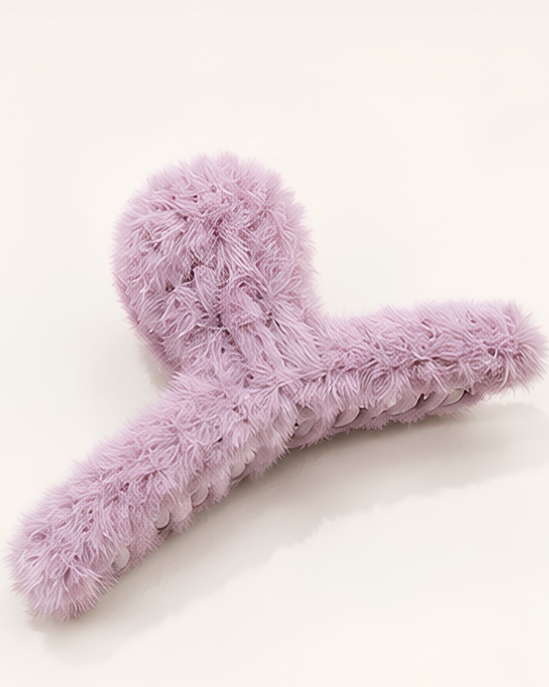 KOREAN FLUFFY CLAW CLIP