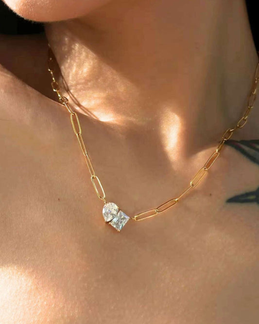 BOND PENDANT