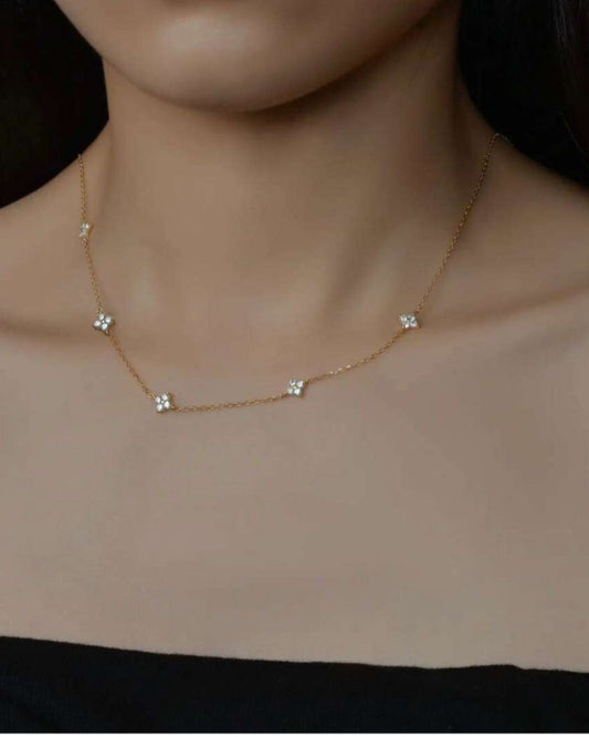 DAISY PENDANT