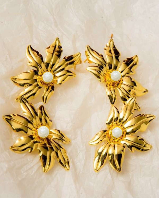 PEARL FLORAL EARRINGS