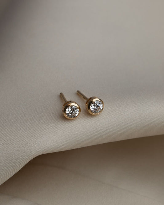 SMALL STUDS