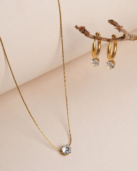 CRYSTAL STUD SET