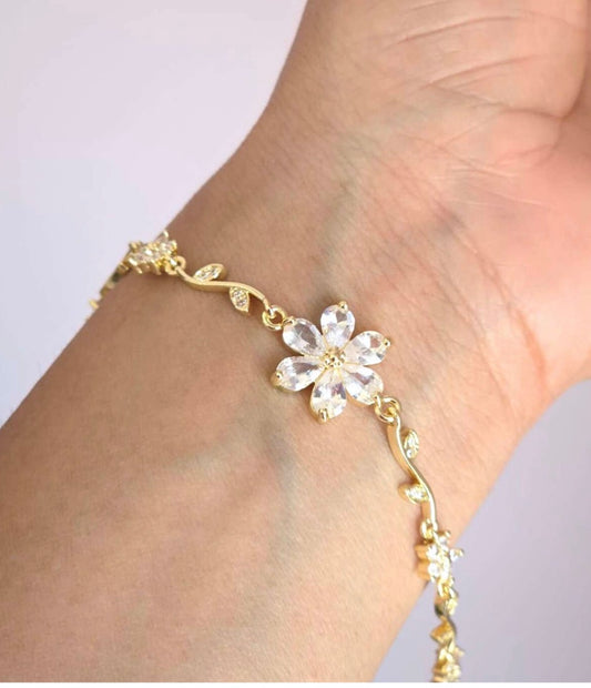 CRYSTAL FLOWER BRACELET