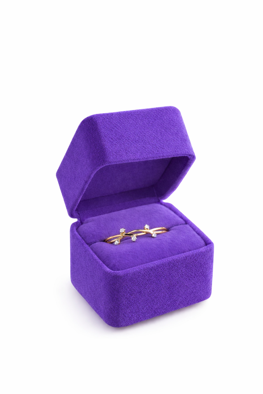 BLOSSOM RING WITH RING BOX