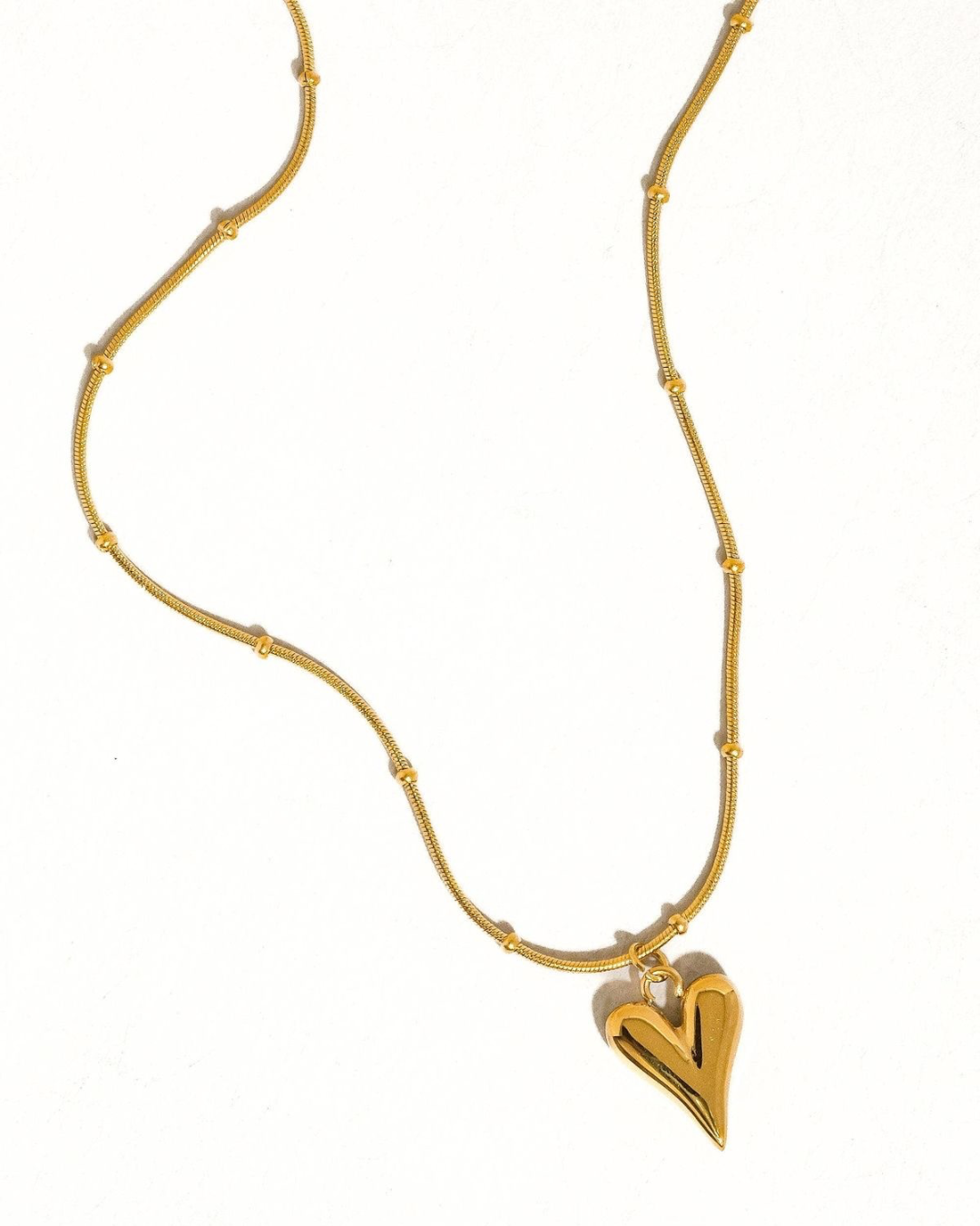 DROP HEART PENDANT
