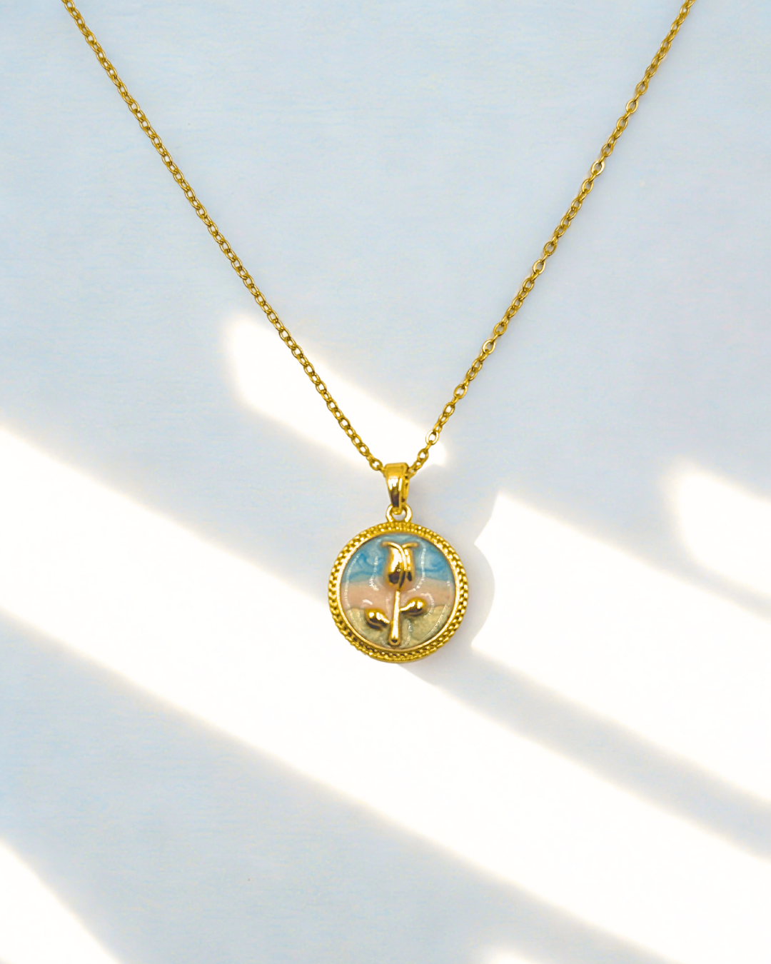 VINTAGE ROSE PENDANT