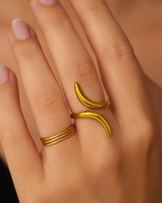 LINE RIPPLE RING
